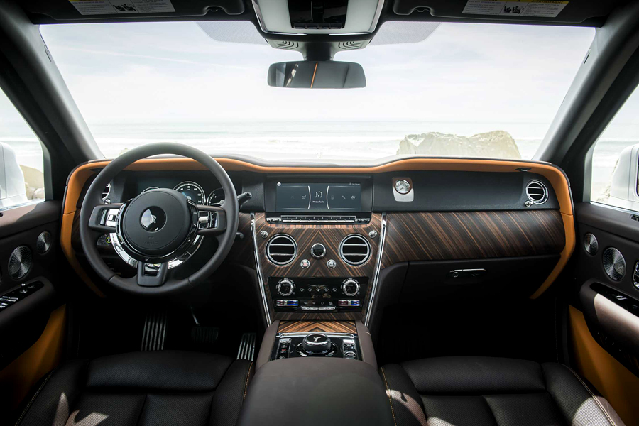 2019 Rolls-Royce Cullinan interior