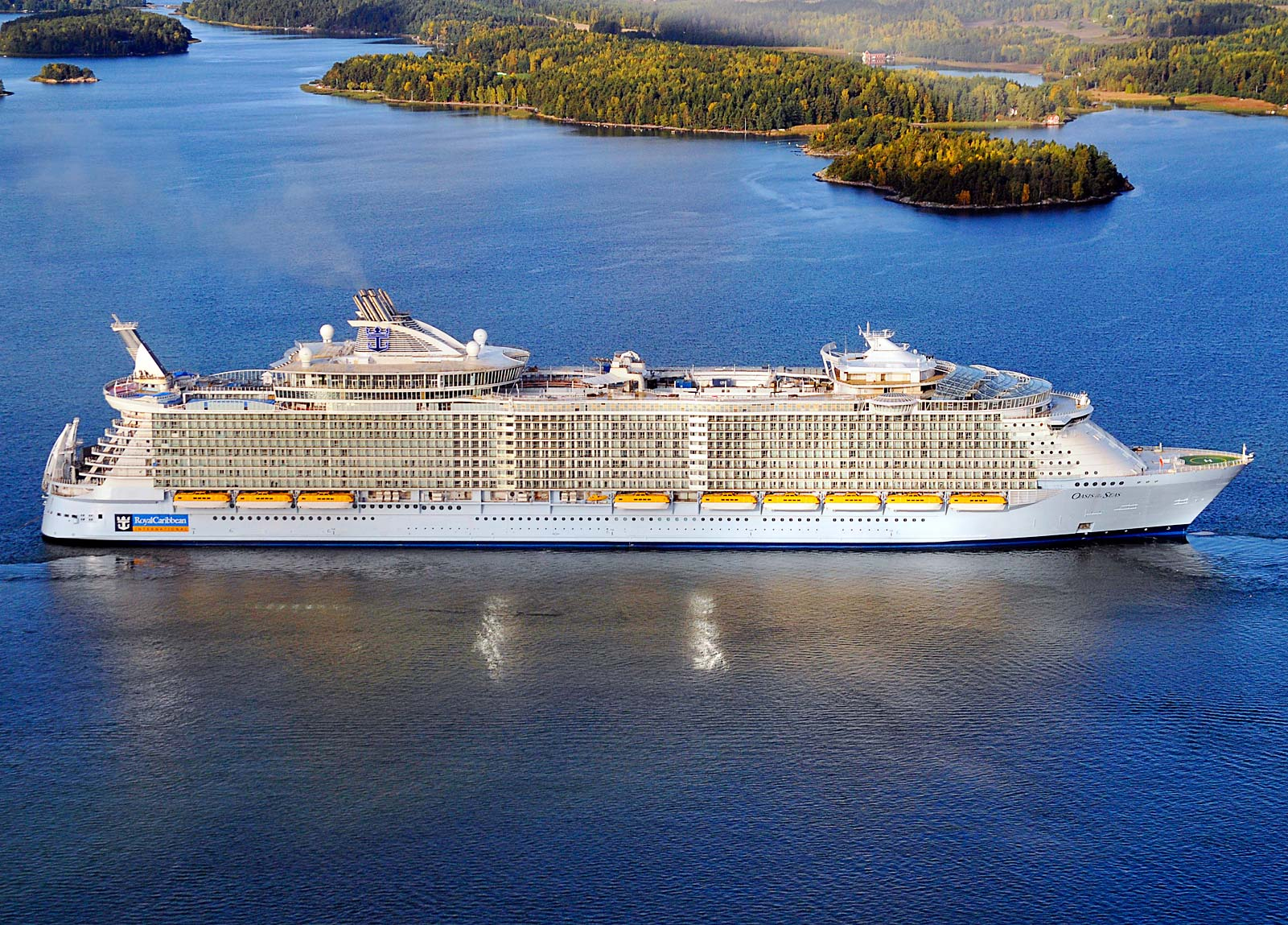 top 10 largest cruise ship in the world 2023