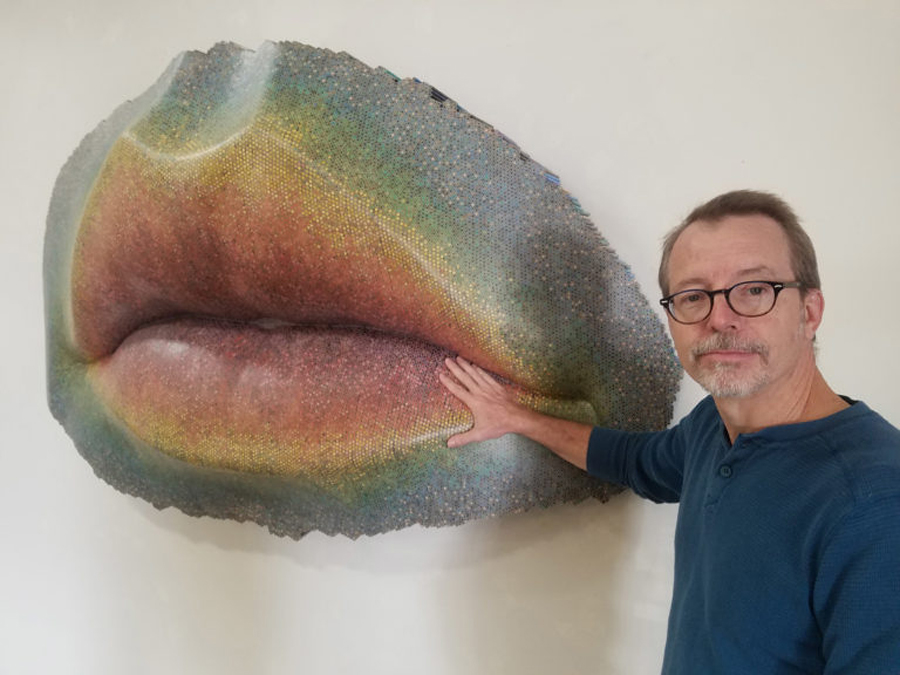 Mark Aeling’s Lips Sculpture from Colored Pencils