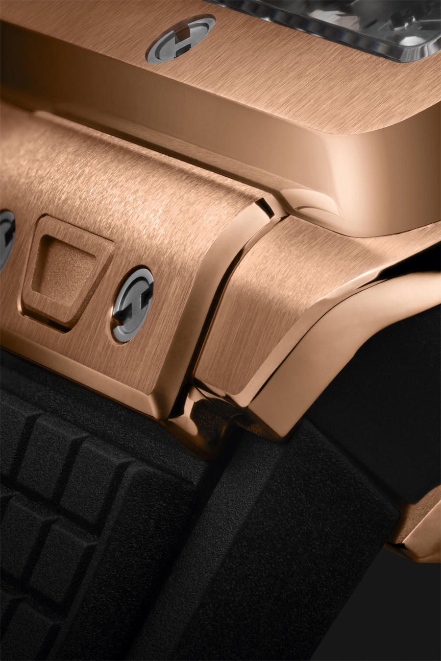 Hublot Expands Its Collection with the Innovative Square Bang Unico