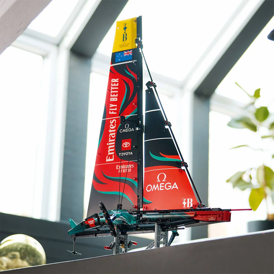 LEGO Emirates Team New Zealand AC75 Yacht