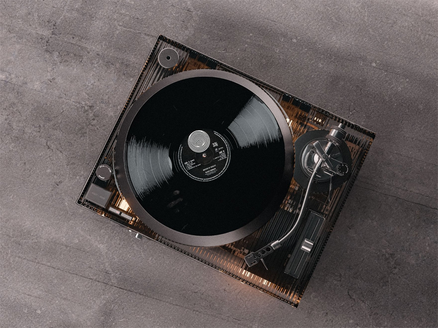 Aesthetic Appeal of Transparent Vinyl Players