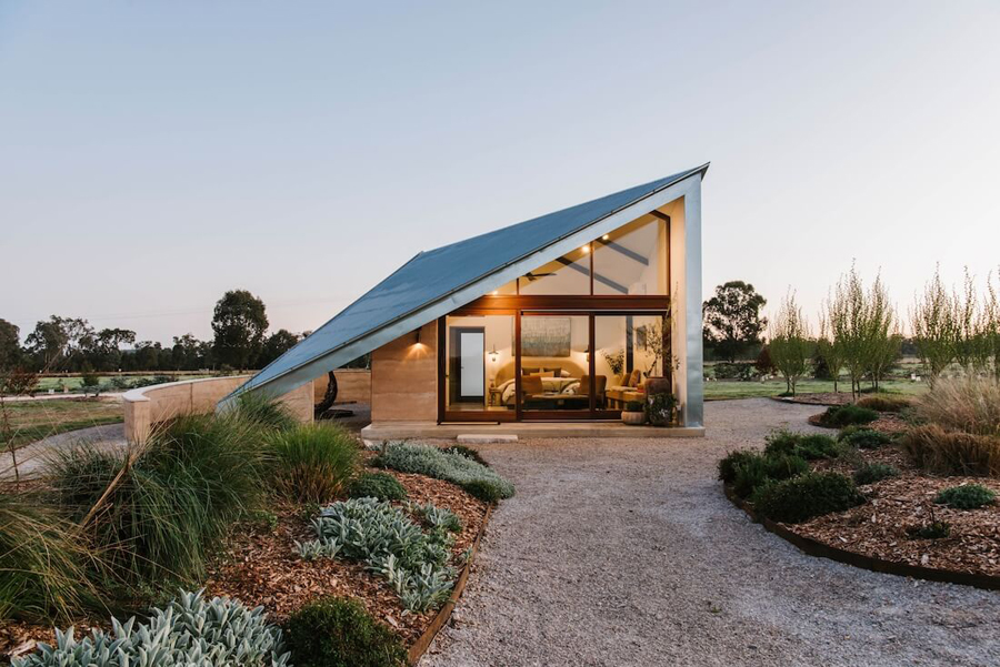 Kavillo Studios Offers Unique Off-Grid Living in Rural NSW