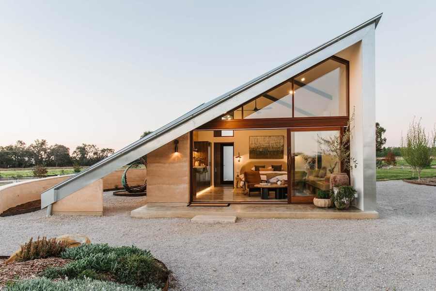 Kavillo Studios Offers Unique Off-Grid Living in Rural NSW