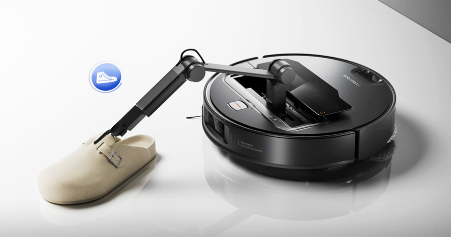 Roborock Saros Z70 Robot Vacuum 