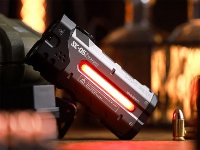 All-in-One Flashlight and Power Solution Loop Gear SK05 Pro