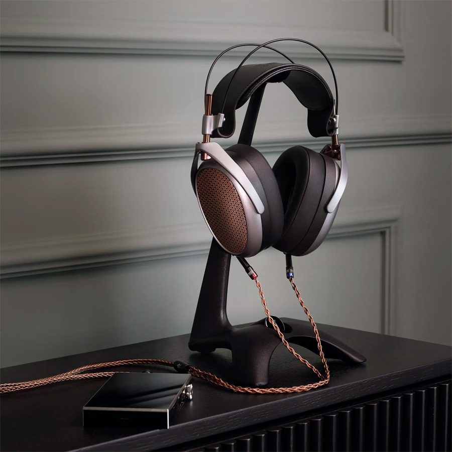 Meze Audio POET Sets a New Standard for Planar Magnetic Headphones